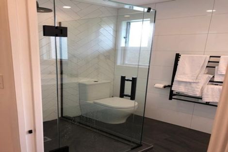 Photo of property in 31 Advene Road, Cockle Bay, Auckland, 2014