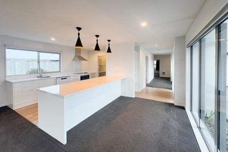 Photo of property in 20 Sequoia Way, Rangiora, 7400