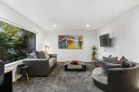 Photo of property in 25 Maritime Terrace, Birkenhead, Auckland, 0626