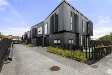 Photo of property in 18d St Michaels Avenue, Point Chevalier, Auckland, 1022