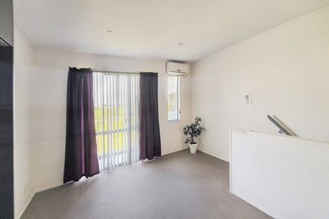 Photo of property in 9/15 Bishop Lenihan Place, East Tamaki, Auckland, 2013