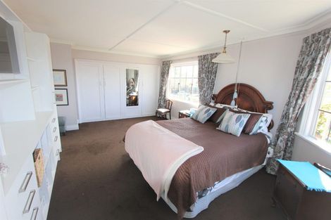 Photo of property in 11 Valpy Street, Saint Clair, Dunedin, 9012