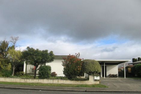 Photo of property in 61 Folkestone Drive, Flaxmere, Hastings, 4120