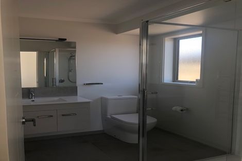 Photo of property in 21 Naeo Close, Papamoa Beach, Papamoa, 3118