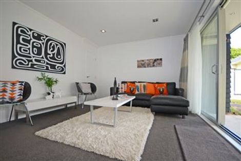 Photo of property in 3a Toru Street, Te Atatu Peninsula, Auckland, 0610