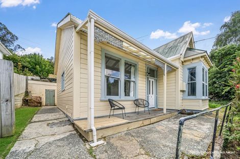Photo of property in 22 Thomson Street, Lookout Point, Dunedin, 9011