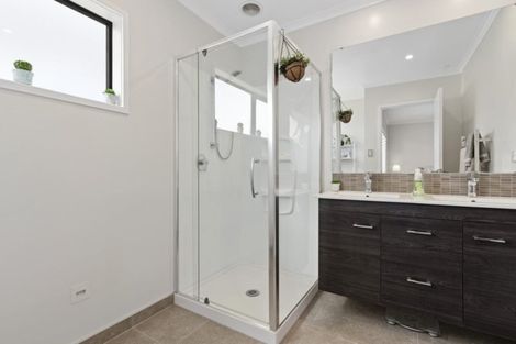 Photo of property in 8 Tuatua Road, Hobsonville, Auckland, 0616