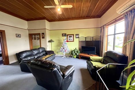 Photo of property in 353 High Street, Dannevirke, 4930
