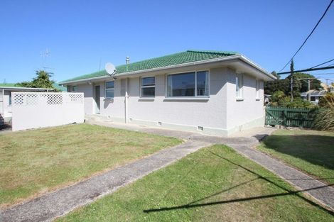 Photo of property in 8 Oxford Street, Holmes Hill, Oamaru, 9401