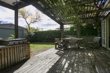 Photo of property in 15 Wharewaka Road, Wharewaka, Taupo, 3330