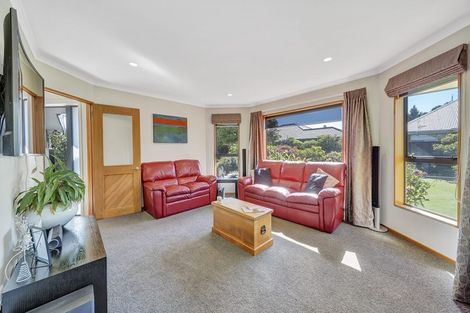 Photo of property in 18 Vanderbilt Place, Halswell, Christchurch, 8025