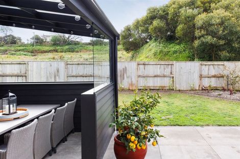 Photo of property in 5 Freedom Drive, Kelvin Grove, Palmerston North, 4414