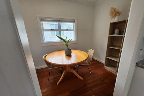 Photo of property in 81 Mangorei Road, Strandon, New Plymouth, 4312