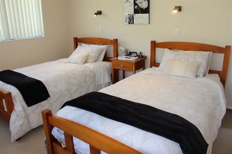 Photo of property in 5 Seaview Crescent, Picton, 7220