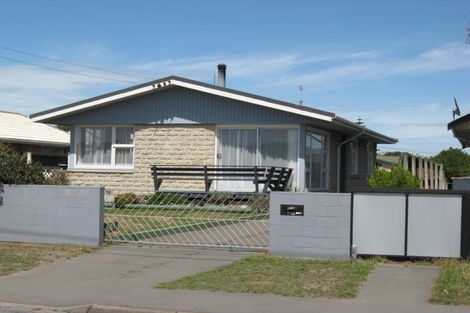 Photo of property in 533 Marine Parade, South New Brighton, Christchurch, 8062