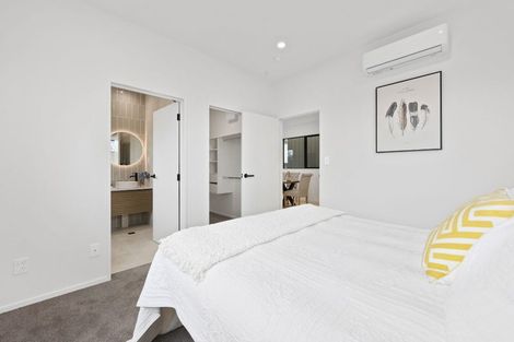 Photo of property in 13b Meadway, Sunnyhills, Auckland, 2010