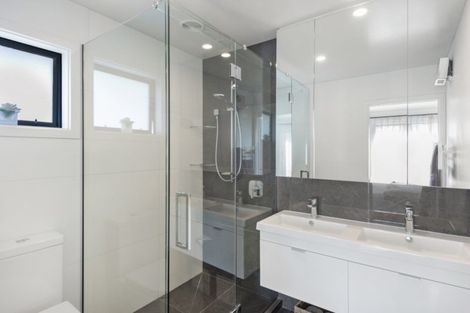 Photo of property in 10 Mays Road, St Albans, Christchurch, 8052