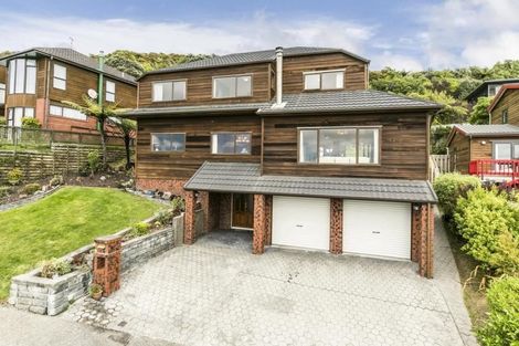 Photo of property in 18 Kilsyth Street, Karori, Wellington, 6012