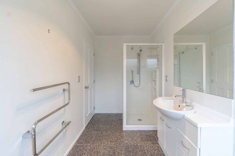 Photo of property in 16 Ravenscourt Place, Huntington, Hamilton, 3210