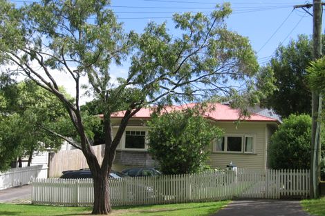 Photo of property in 25 Glendon Avenue, Avondale, Auckland, 1026