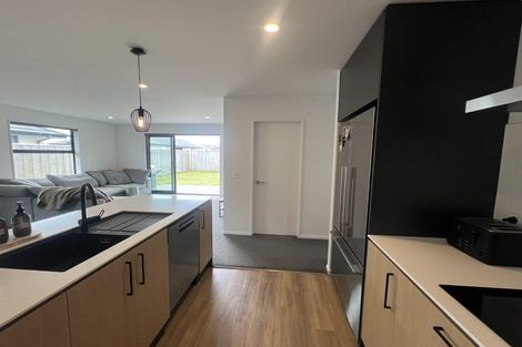 Photo of property in 8 Eileen Way, Rolleston, 7615