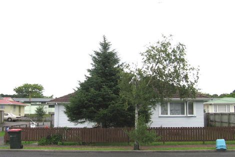 Photo of property in 1/6 Margate Road, Blockhouse Bay, Auckland, 0600