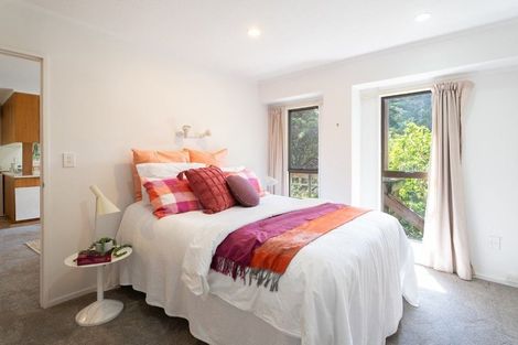 Photo of property in 18 Roys Road, Plimmerton, Porirua, 5026