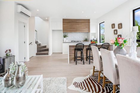 Photo of property in 16c Sheridan Drive, New Lynn, Auckland, 0600