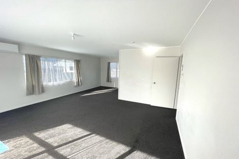 Photo of property in 1/100 Shifnal Drive, Randwick Park, Auckland, 2105