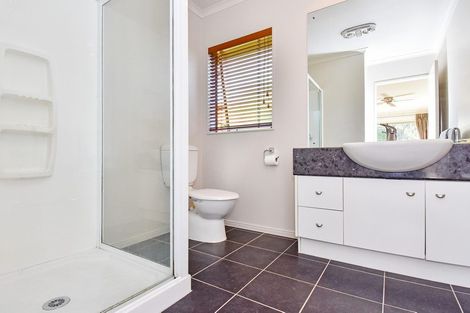 Photo of property in 217 Carnoustie Drive, Wattle Downs, Auckland, 2103