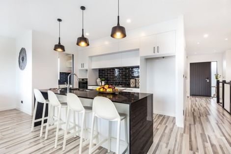 Photo of property in 12 Takurua Terrace, Orewa, 0931