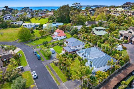 Photo of property in 57 Esther Place, Red Beach, 0932