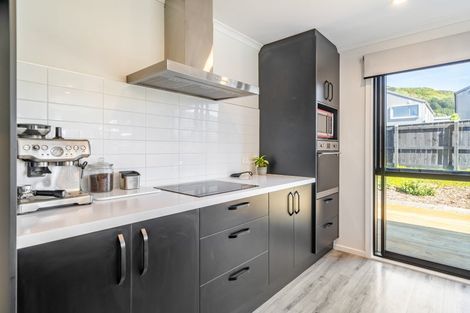 Photo of property in 1 Taraiti Crescent, Kenepuru, Porirua, 5022