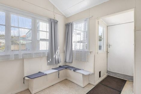 Photo of property in 2 Moorefield Road, Johnsonville, Wellington, 6037