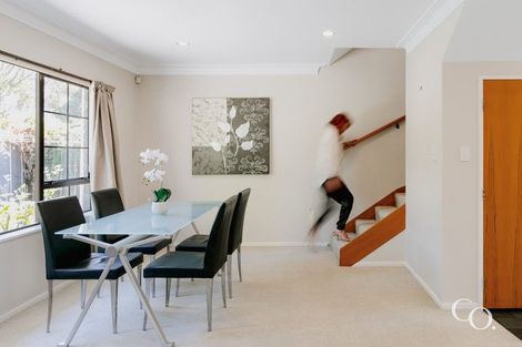 Photo of property in 2/409 Knight Street, Hastings, 4122