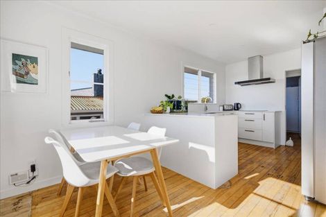 Photo of property in 9 Gordon Street, Te Puke, 3119
