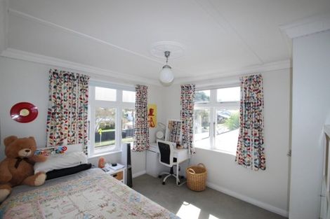 Photo of property in 46 Penrose Street, Woburn, Lower Hutt, 5010