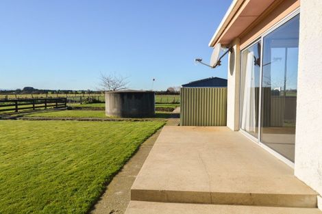 Photo of property in 572 Riverton Wallacetown Highway, Wrights Bush, Invercargill, 9874