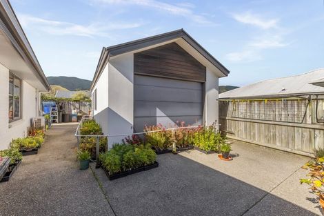 Photo of property in 13 Boysenberry Grove, Richmond, 7020