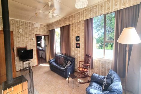 Photo of property in 100 Mcleavey Road, Ohau, Levin, 5570