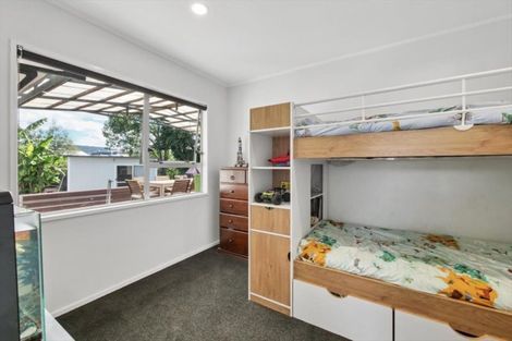 Photo of property in 12 Conifer Place, Te Puke, 3119