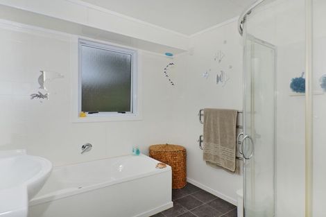 Photo of property in 11b Whitelaw Place, Te Kamo, Whangarei, 0112