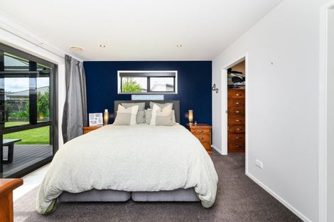 Photo of property in 45 Liberty Grove, Kelvin Grove, Palmerston North, 4414