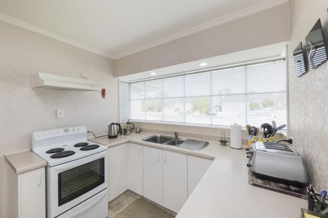 Photo of property in 23 Rangitira Avenue, Palmerston North, 4414
