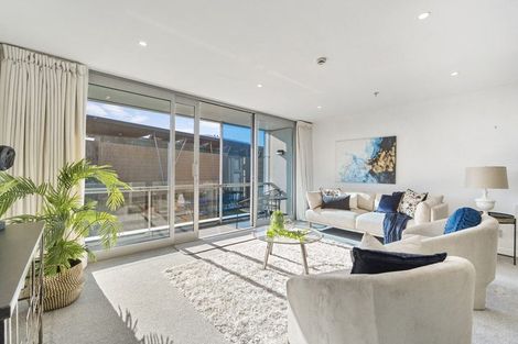 Photo of property in Portal Apartments, 6a/42 Cable Street, Te Aro, Wellington, 6011