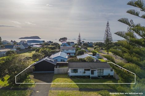 Photo of property in 121 Pauanui Boulevard, Pauanui, Hikuai, 3579