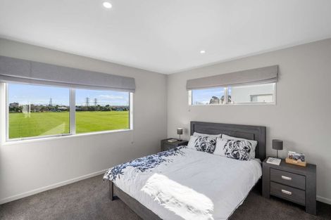 Photo of property in 42 Menin Gate Crescent, Broomfield, Christchurch, 8042