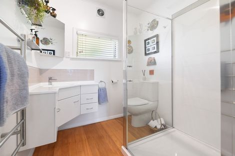 Photo of property in 5 Vectis Road, Hillcrest, Hamilton, 3216