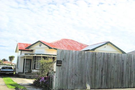 Photo of property in 37 Kings Avenue, Gonville, Whanganui, 4501