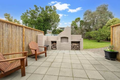 Photo of property in 76 Jaemont Avenue, Te Atatu South, Auckland, 0610